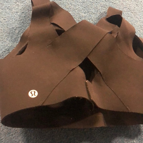 Lululemon sports bra - Picture 3 of 3